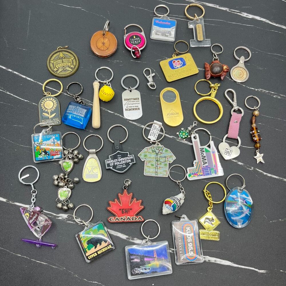 Bulk Wearable Jewelry Lot 32 Pcs Souvenir Keychains Mixed Styles Resale Costume